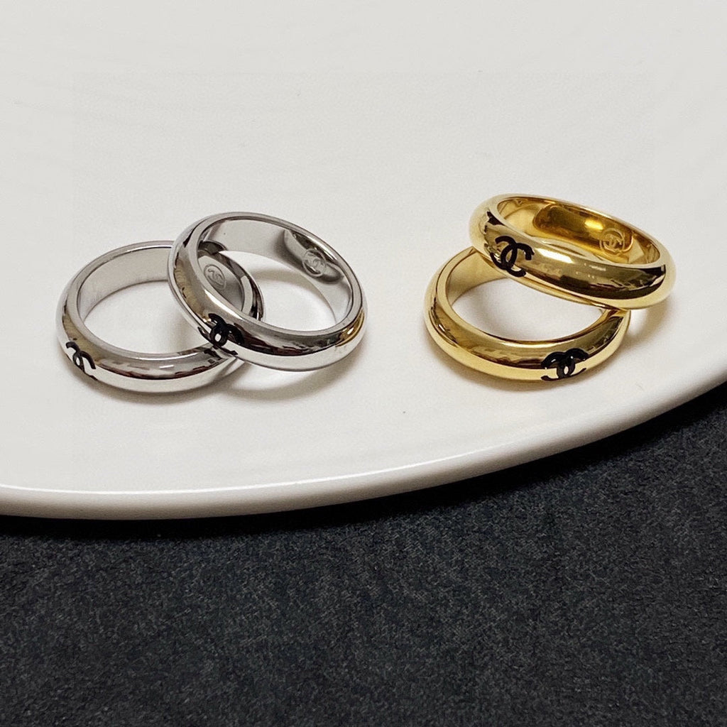 18K  Chanel Coco Ring