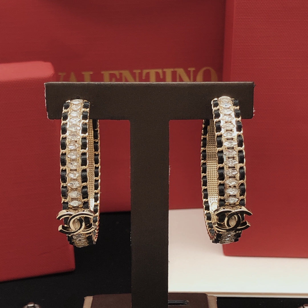 18K  Chanel Strass Earrings