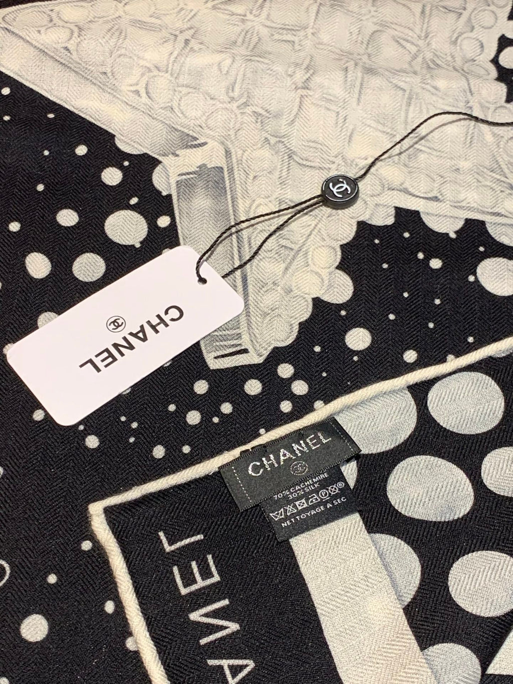 CHANEL 25S SCARF 140 IN SILK AND CASHMERE 931993