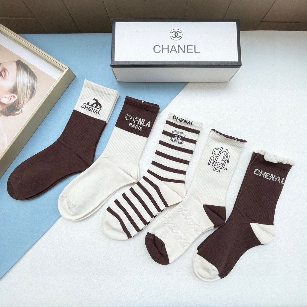 CHANEL CREW SOCKS 409656 ( 1 BOX )