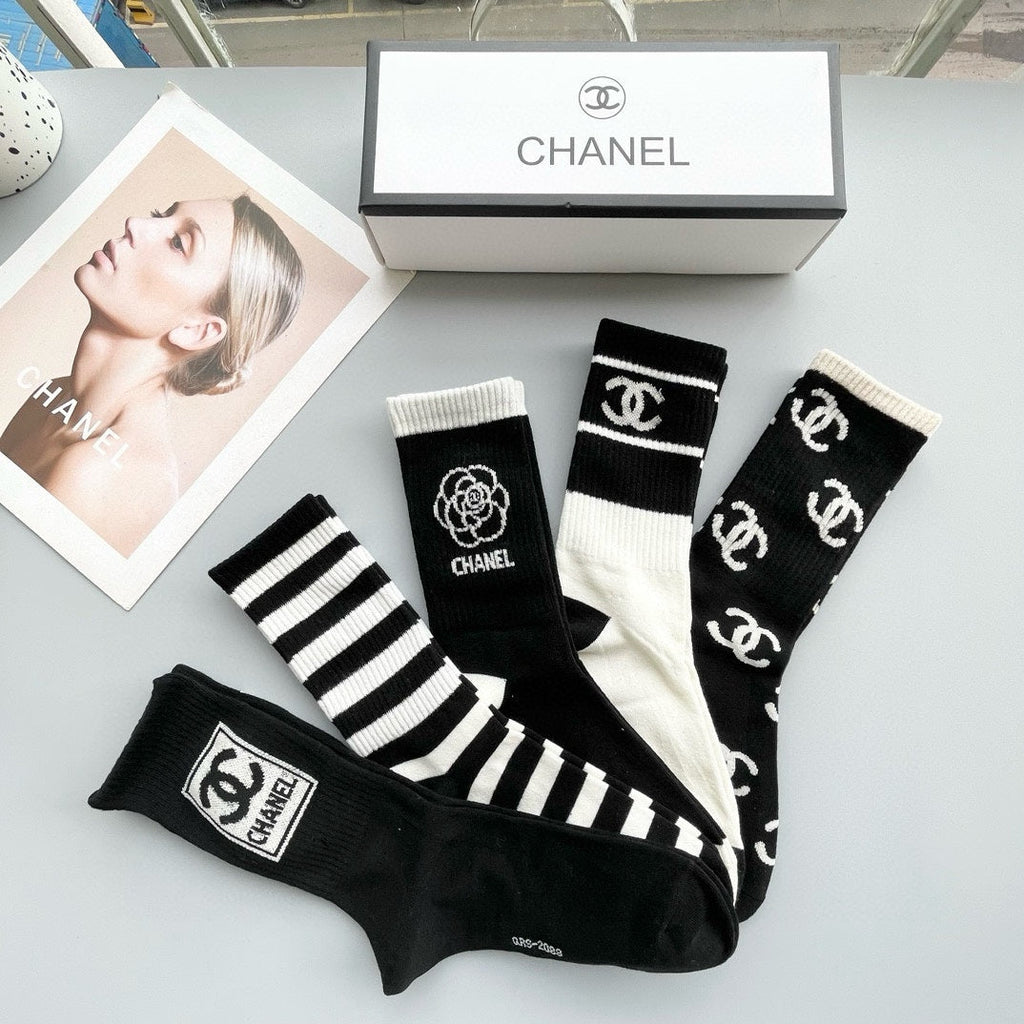 CHANEL CREW SOCKS 425569 ( 1 BOX )
